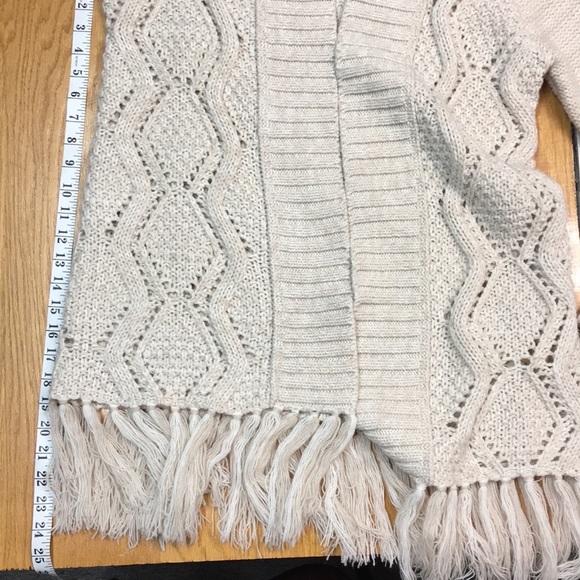 Fylo Cream Pattern Wool Blend Fringe Bottom Open Front Cardigan. Sz M - Picture 8 of 8